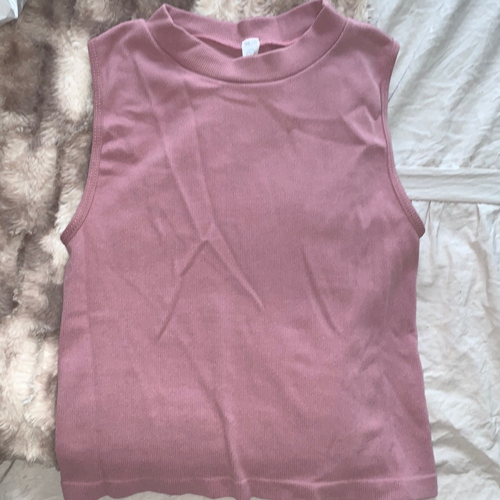 Womens sleeveless stretchy top